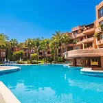 דירה Vacation L Golden Mile Oasis L Family Friendly L Next To The And Puente L 24-7 Security מארבלה